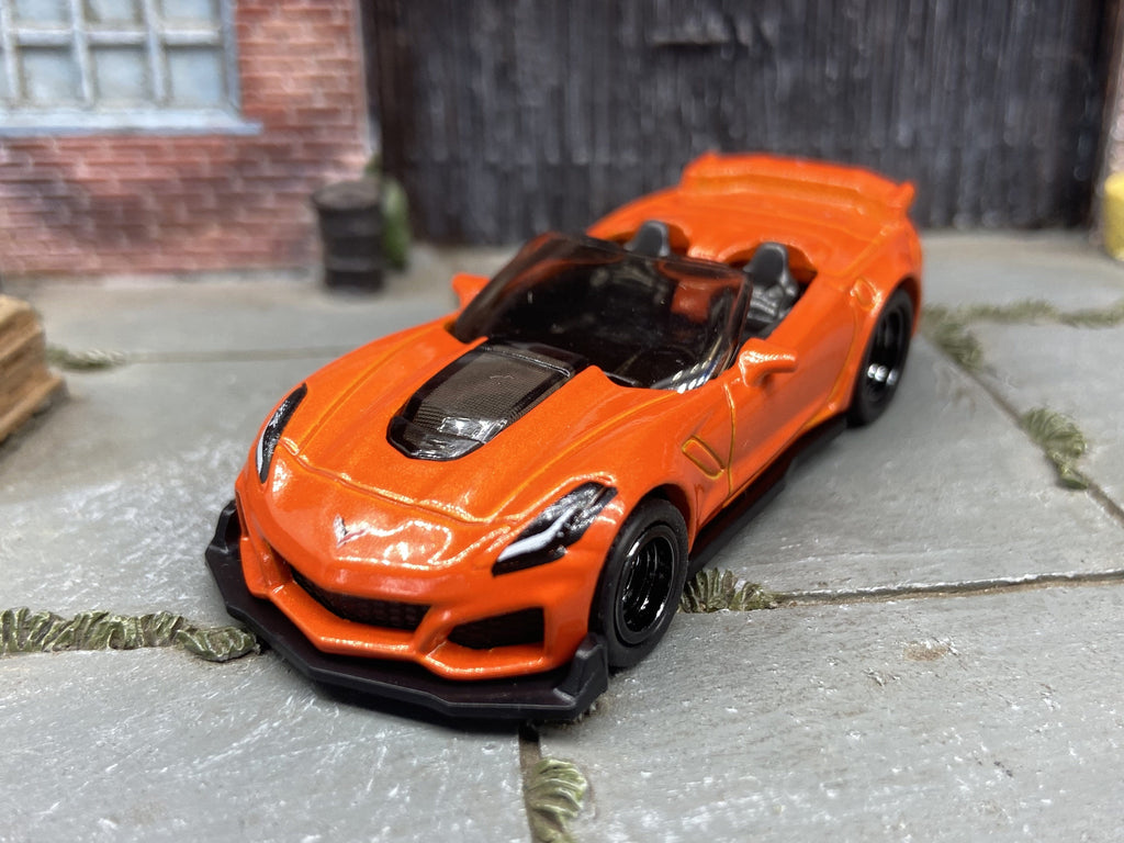 Custom Hot Wheels 2019 Chevy Corvette ZR1 Convertible In Orange With B