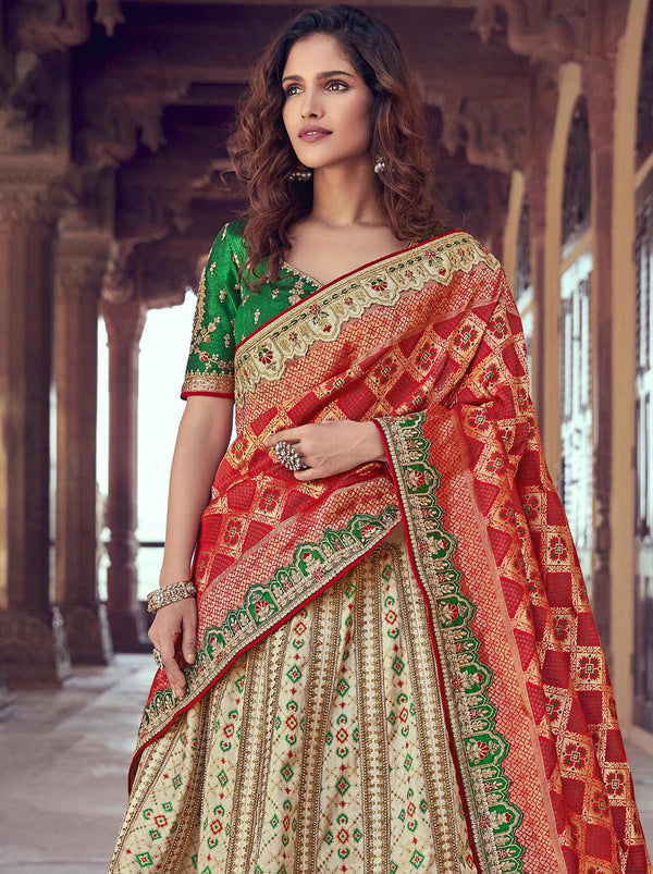 Buy Green Semi Stitched Banarasi Lehenga Choli Embroidered Floral Work Red  Dupatta Online | trendwati