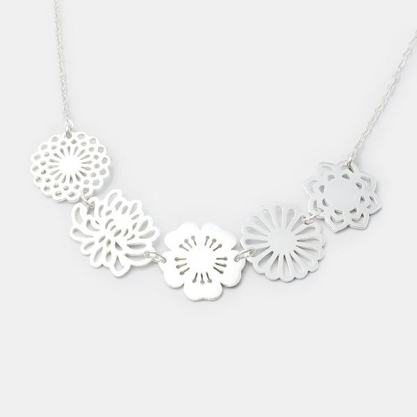 Silver necklace: bouquet of flowers chain necklace