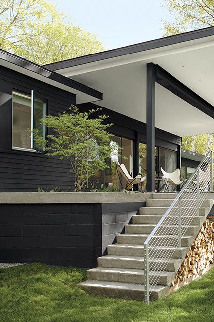 House exterior siding painted in Black Beauty Regal Select Paint color