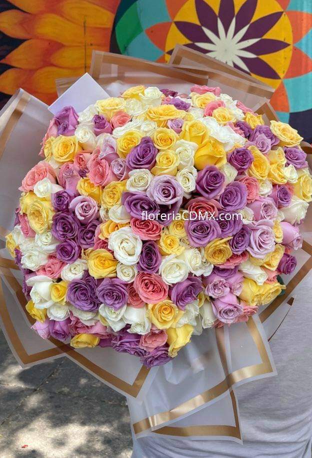 Ramo de 150 rosas Colores – Florería CDMX