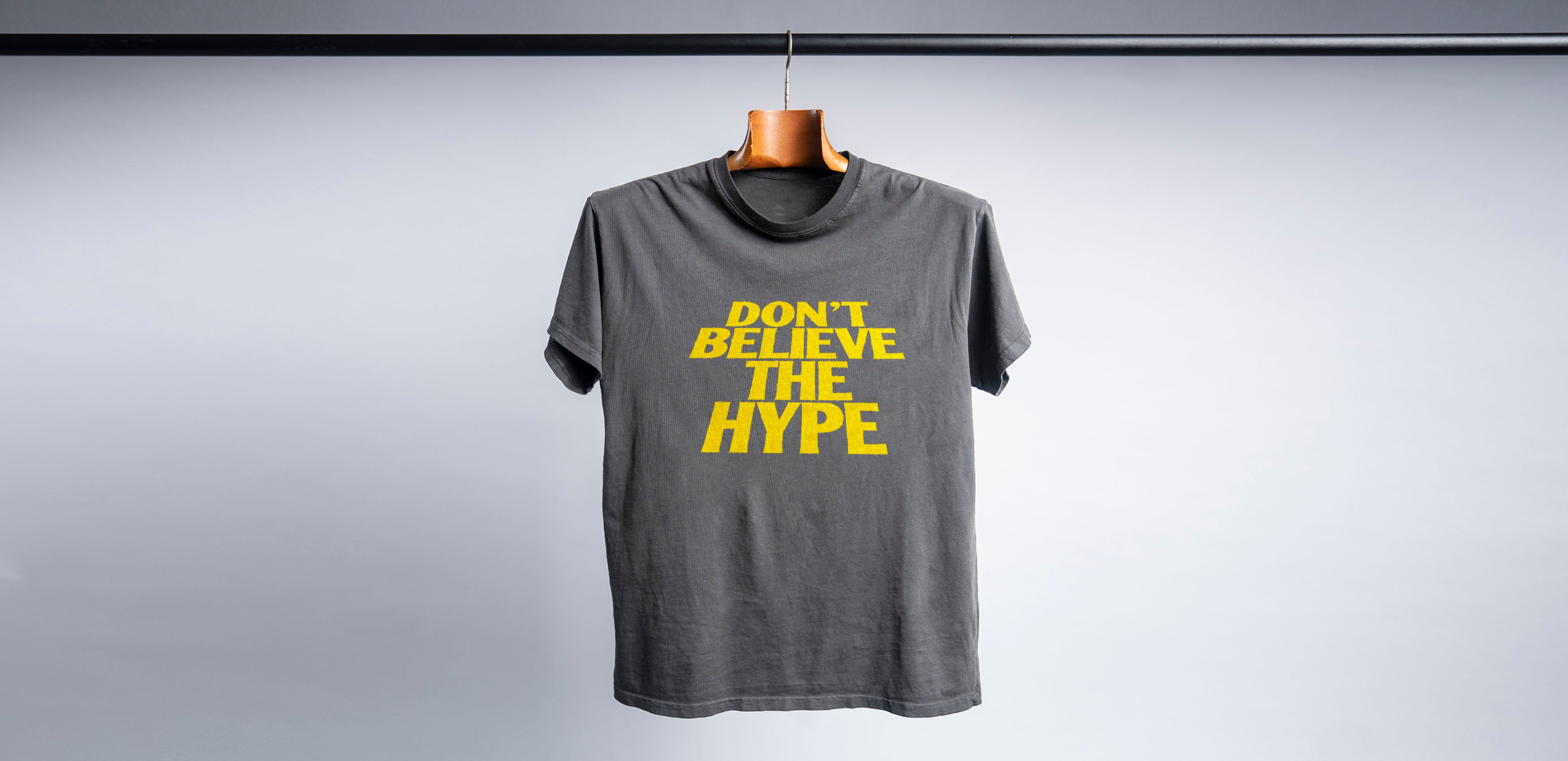 Kustlijn Fabriek dorp Don't Believe the Hype Throwback - Premium T-shirt – Barking Irons