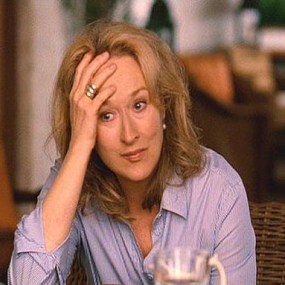 wide gold band rings on Meryl Streep in It's Complicated