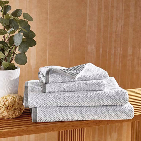 wellbe refresh antimicrobial towels