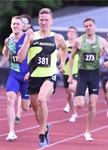 Brannon Kidder on the last leg of his race as a Brooks Beasts Track Club runner