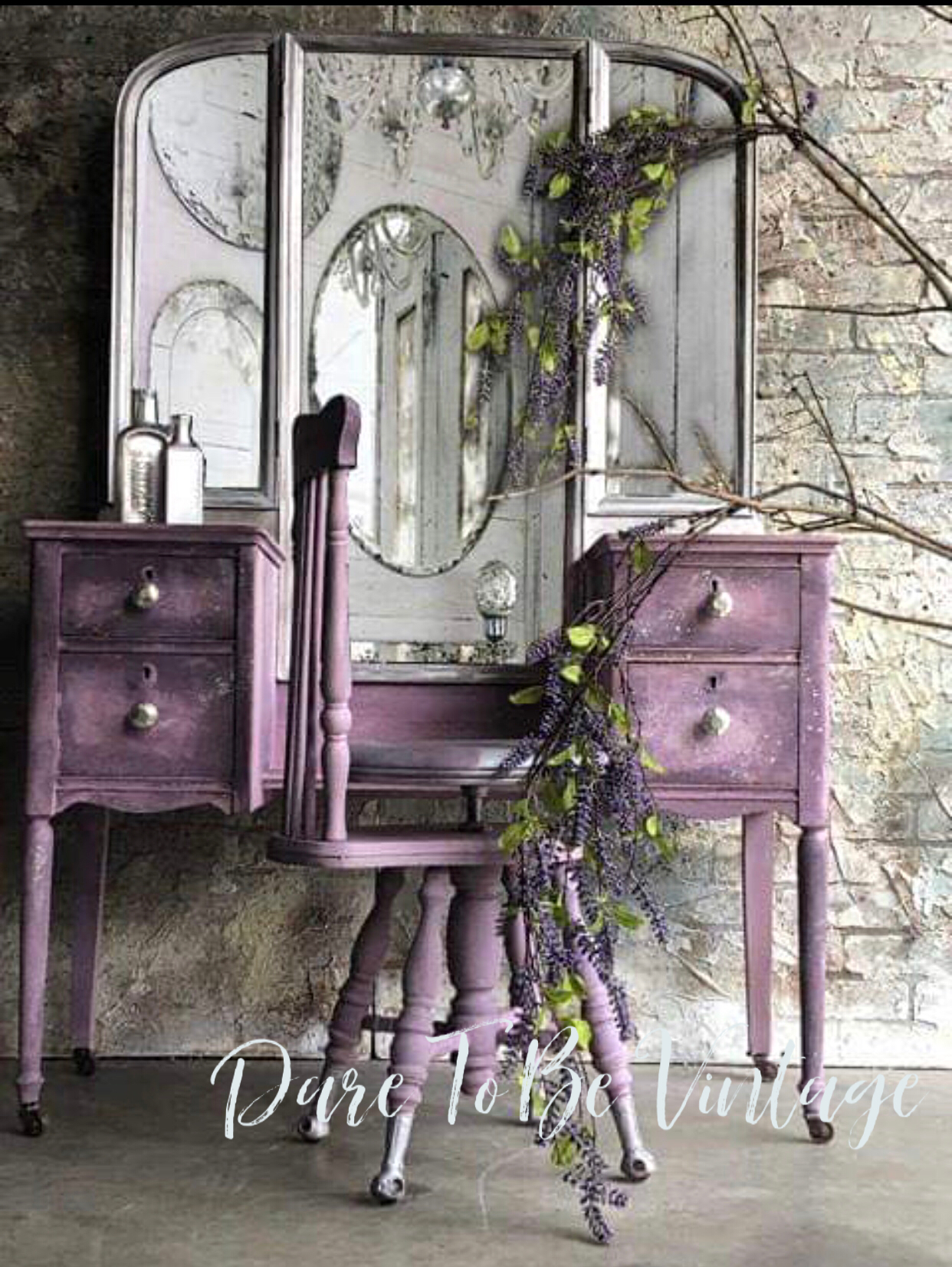 Featured image of post Rustic Vanity Table : Rustic bathroom vanities can provide essential convenience in a bath space.