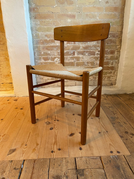 Folk chair J39 by Børge Mogensen