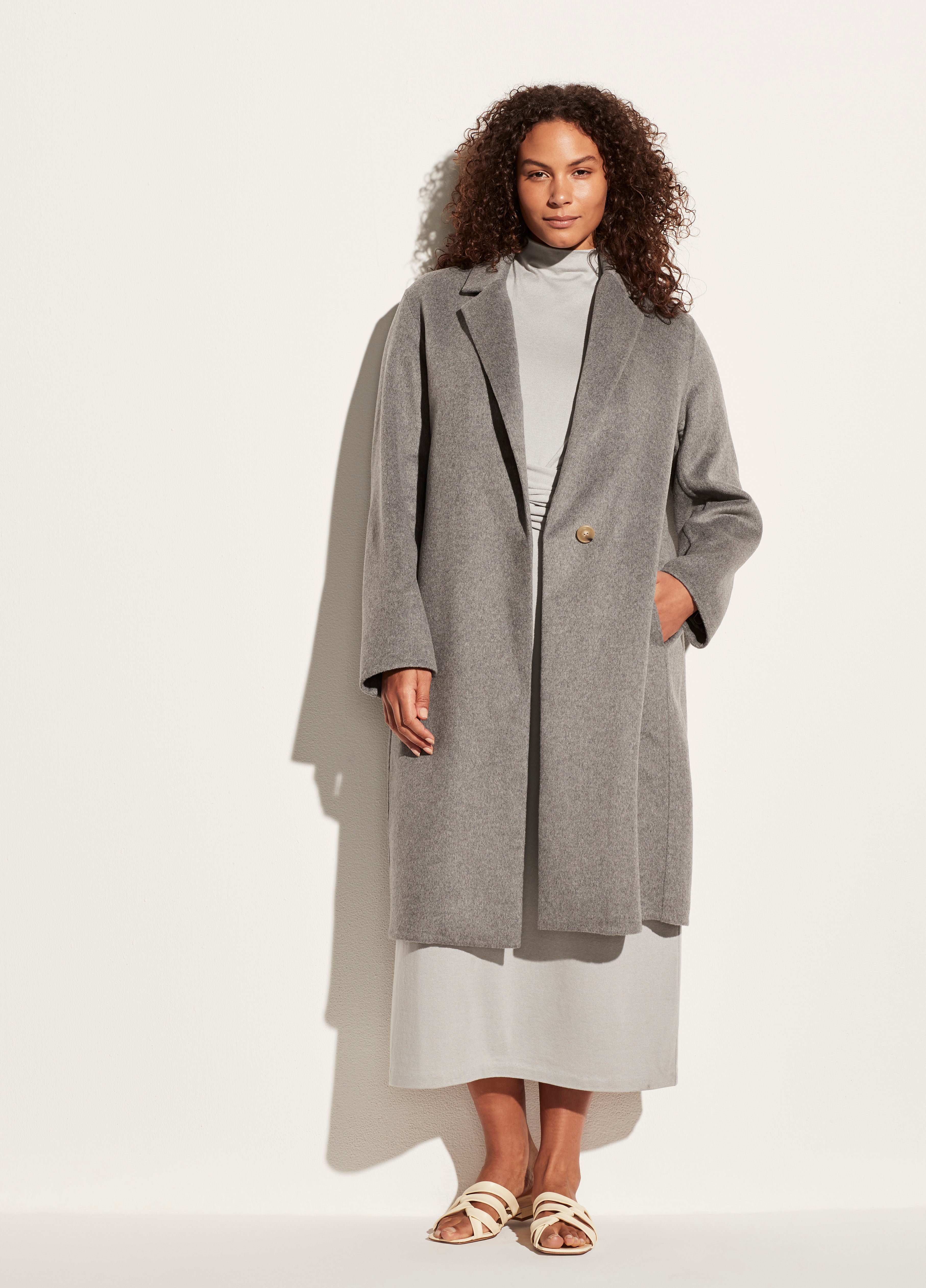 Vince Extended | Classic Coat in Medium Heather Grey | Vince Unfold