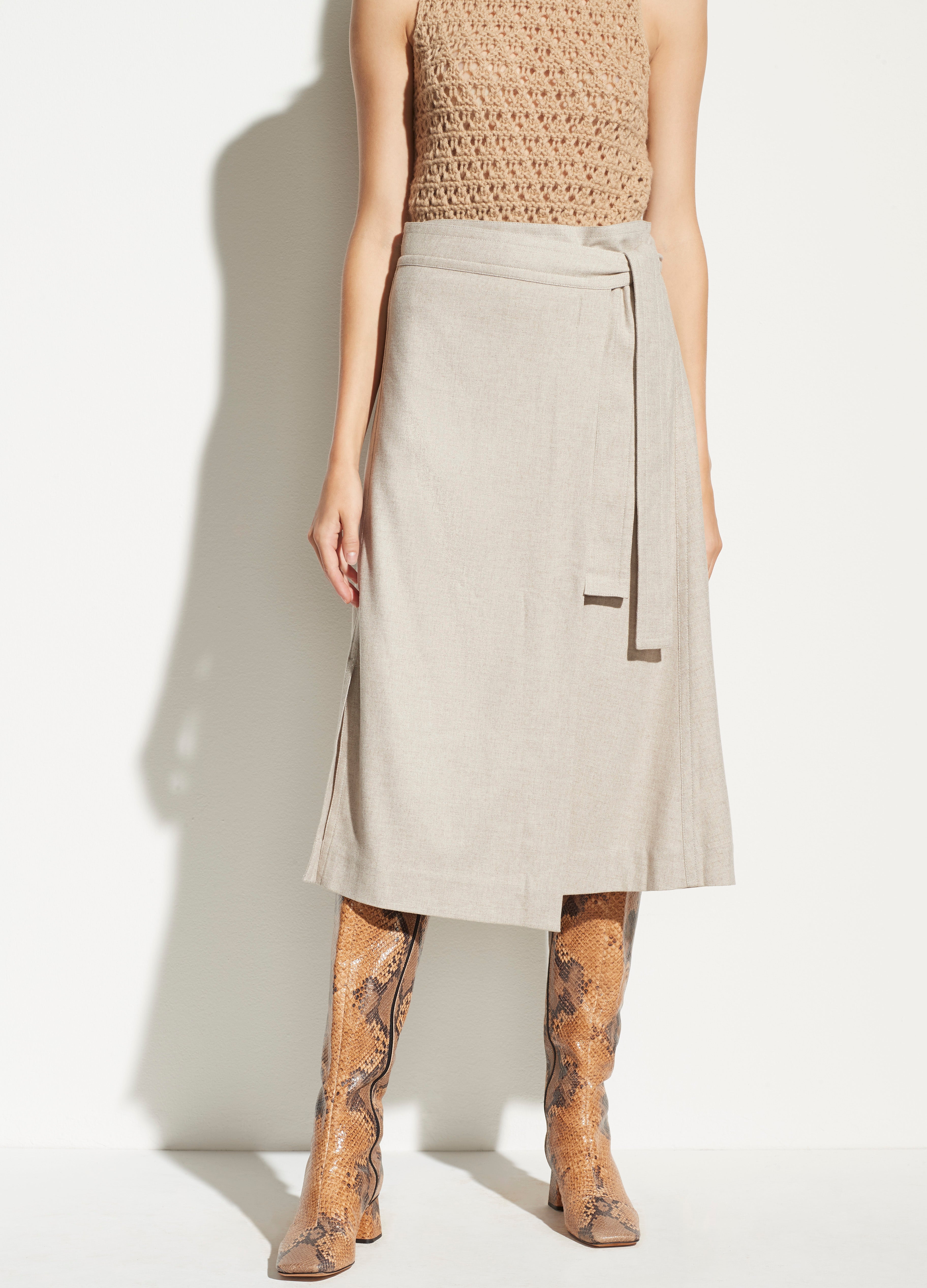 Vince, High Waisted Belted Skirt in Heather Oatmeal