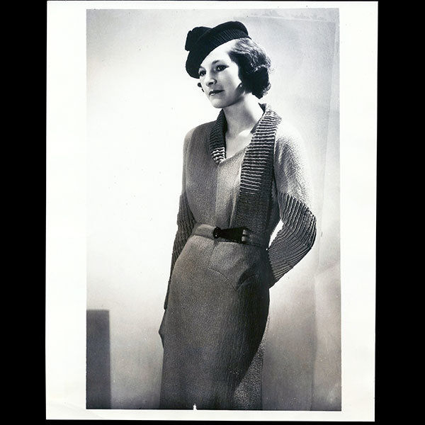 Elsa Schiaparelli - Robe d'après-midi en lainage bleu (1933)
