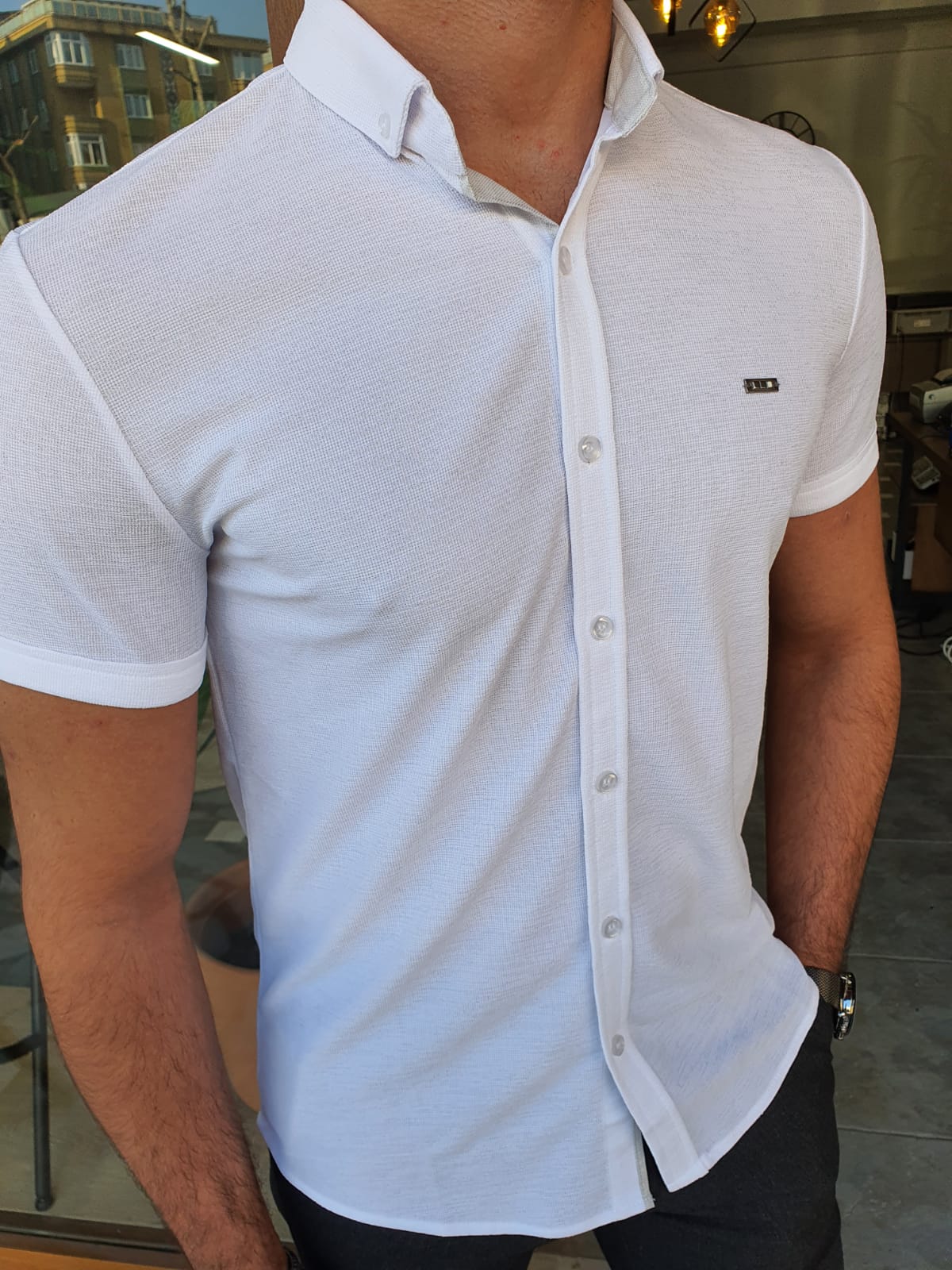 white muscle fit shirt short sleeve