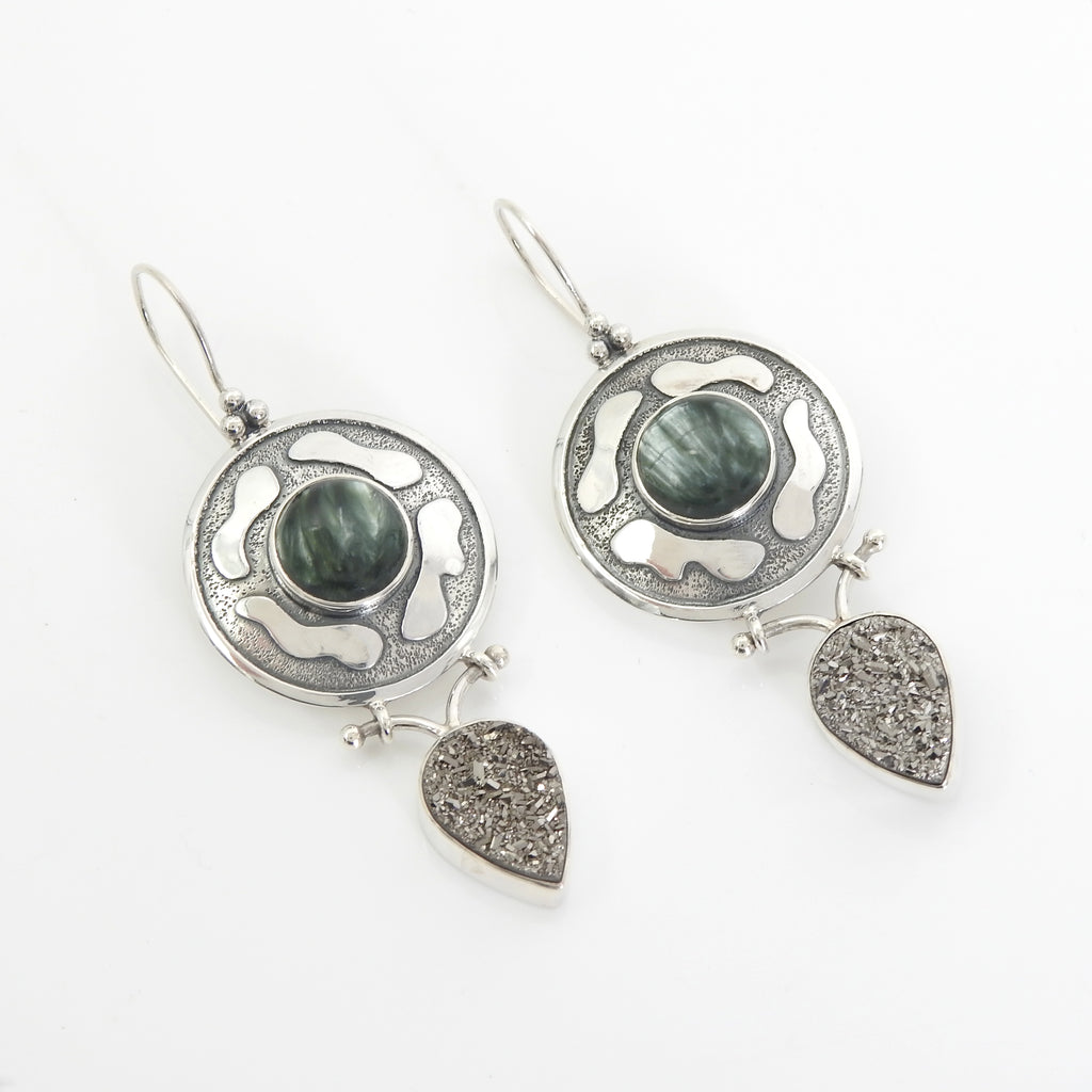 Round Druzy Earrings Gunmetal With Sterling Silver Trim – Strands