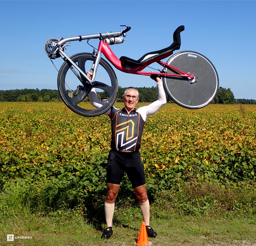 Larry Oslund sets a new 100 mile Record