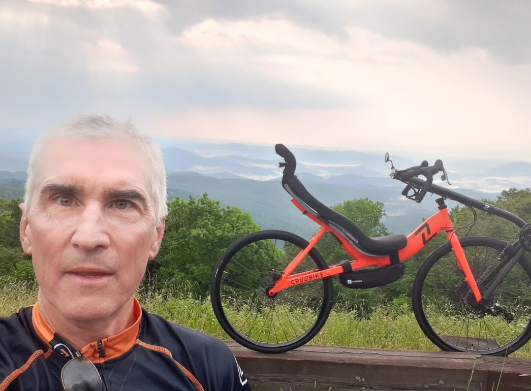 Larry Oslund and his Cruzbike S40 on the Blue Ridge Parkway