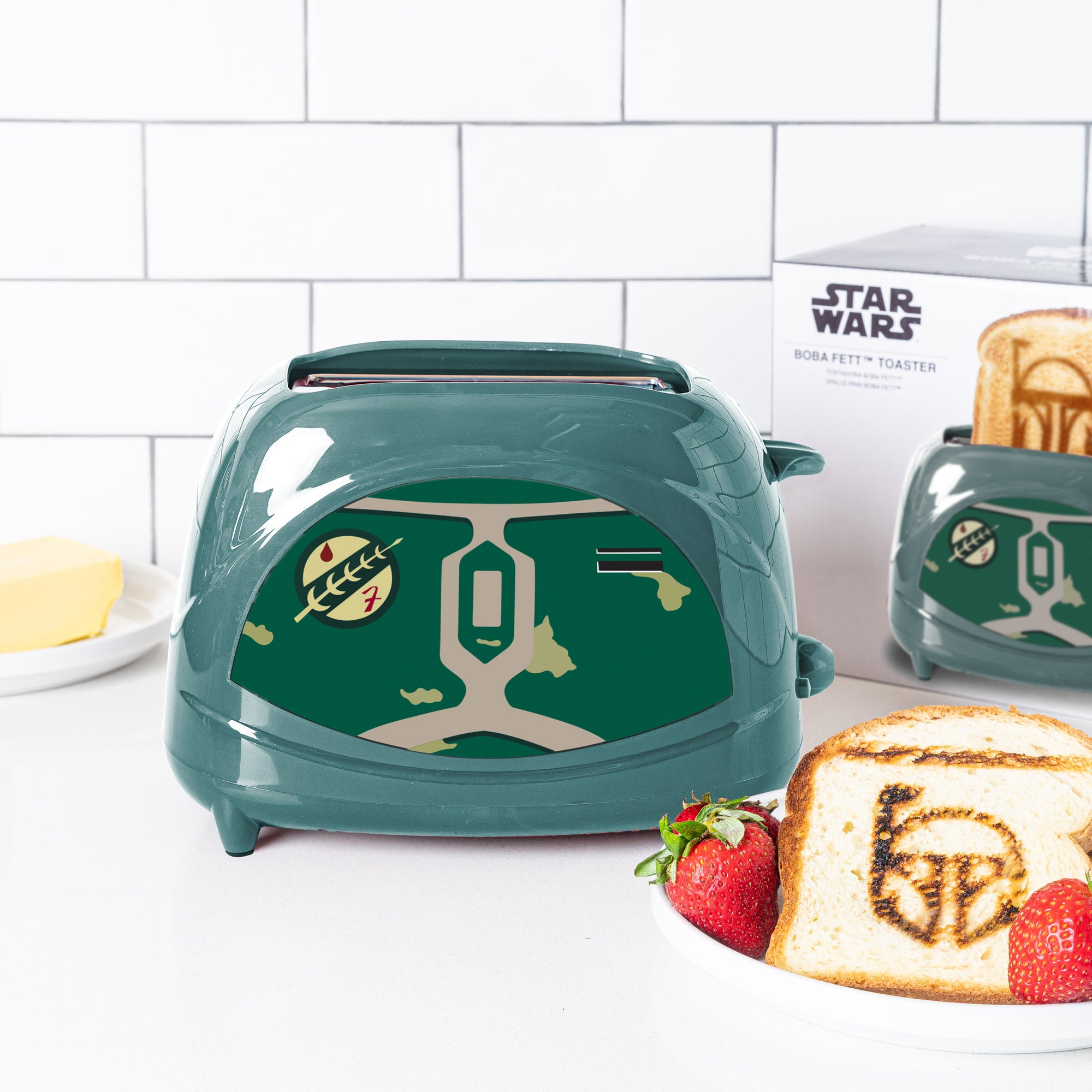 Uncanny Brands Star Wars Darth Vader Halo Toaster Lights Up w