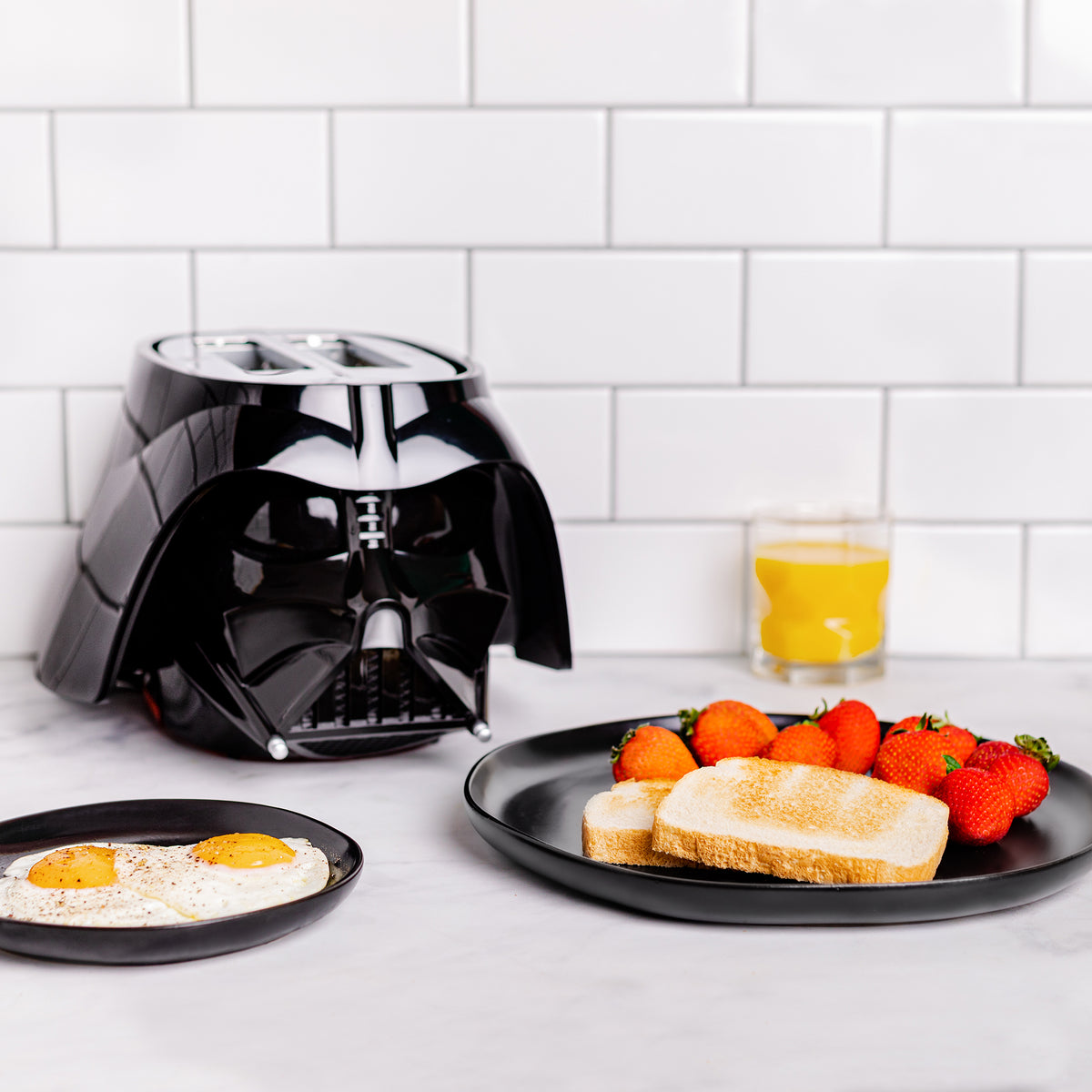 wonder esthetisch Treinstation Star Wars Darth Vader Light Up Toaster - Uncanny Brands