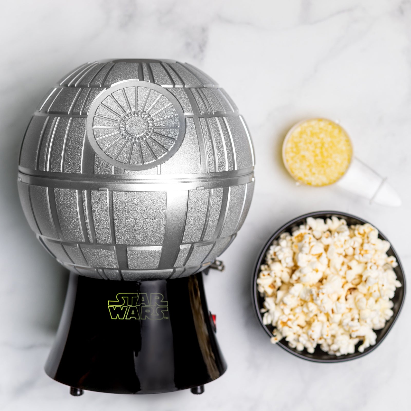 Zing Pop Culture Australia - Bring balance to your plate with the Star Wars  Lightsaber Electric Salt and Pepper Grinder Set. Tis the season to season