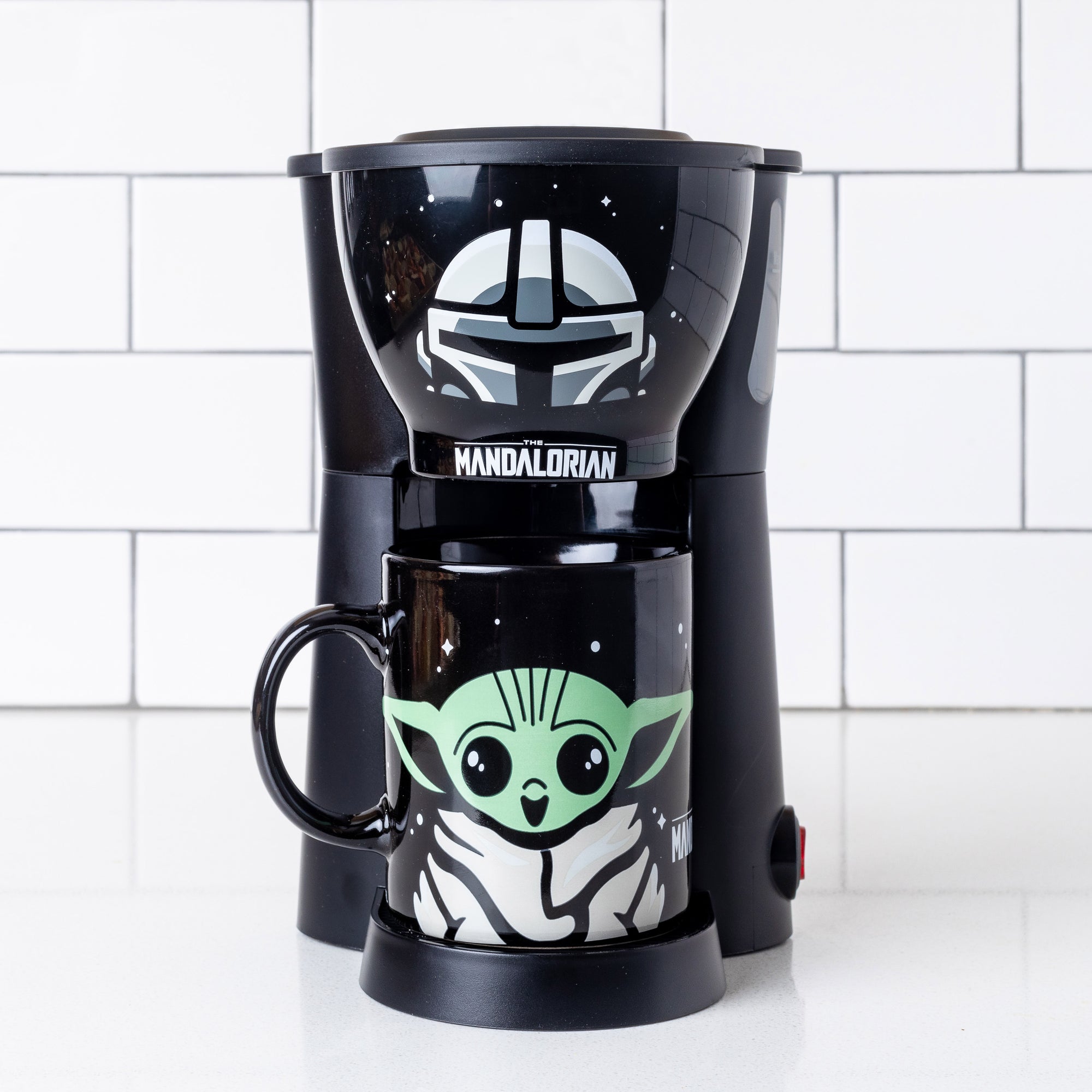 Vanilla Breeze Home Star Wars-Themed Coffee Press And Mugs