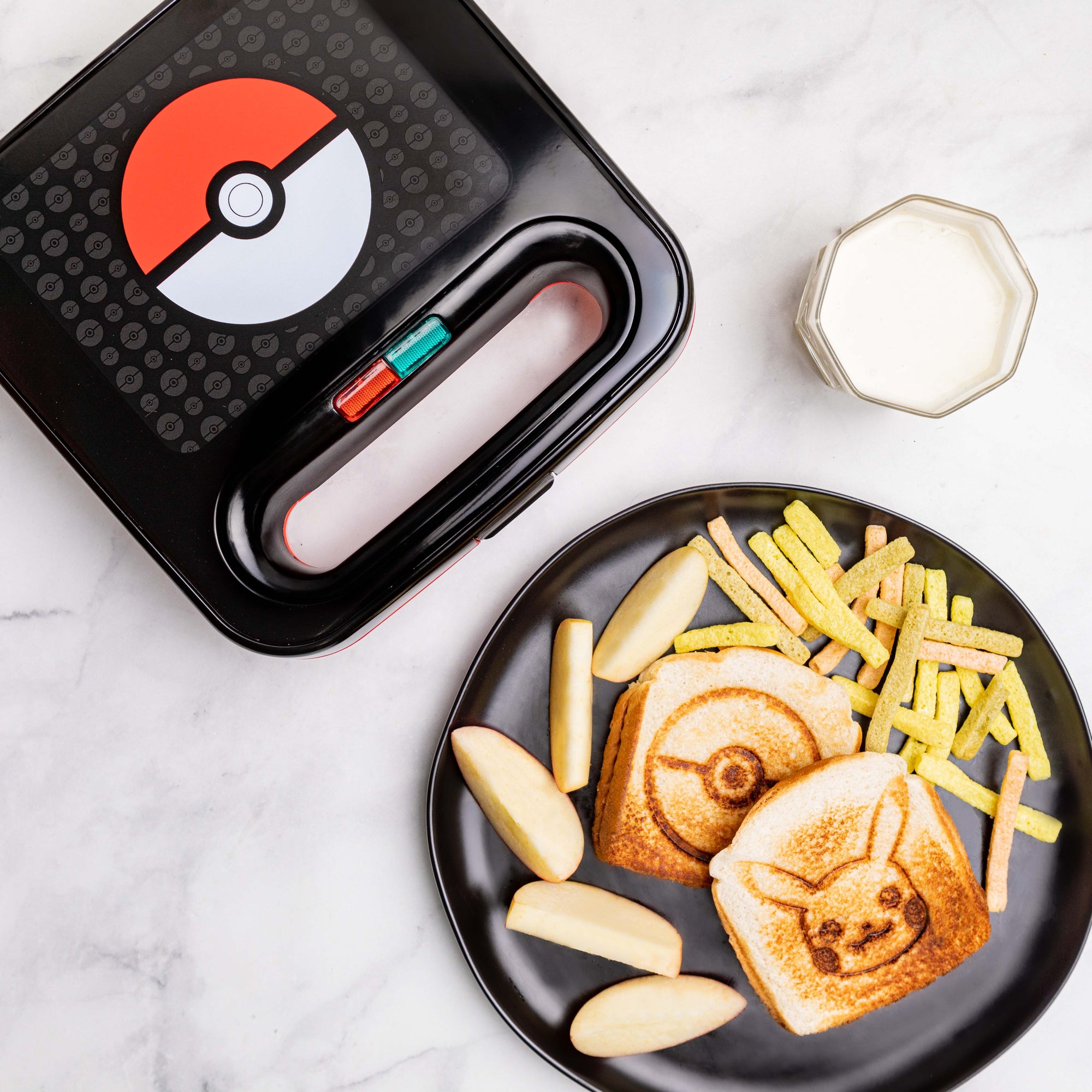 Pokémon Charizard Waffle Maker - Uncanny Brands