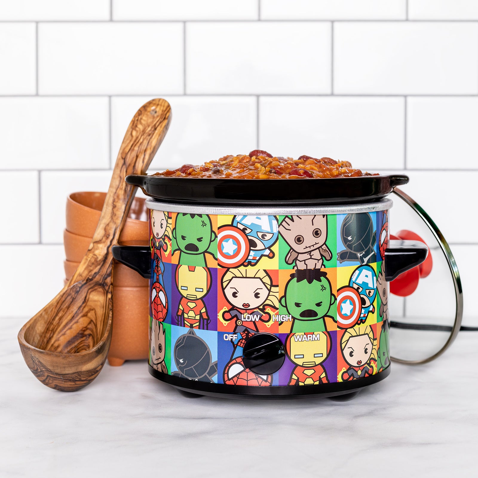 Dungeons & Dragons 2 Quart Slow Cooker - Entertainment Earth