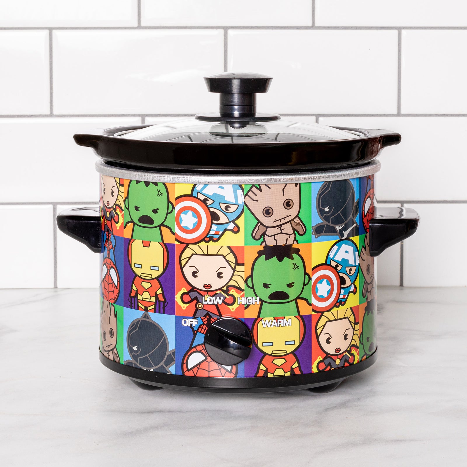 Uncanny Brands Star Wars 2-Quart Slow Cooker- Kitchen Appliance