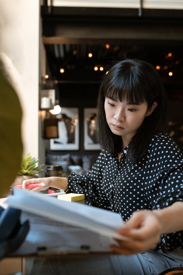 woman making a resume