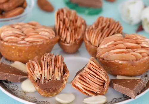 almond boats from Layla’s Delicacies