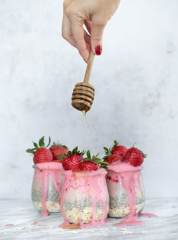 strawberry and cream mini parfaits