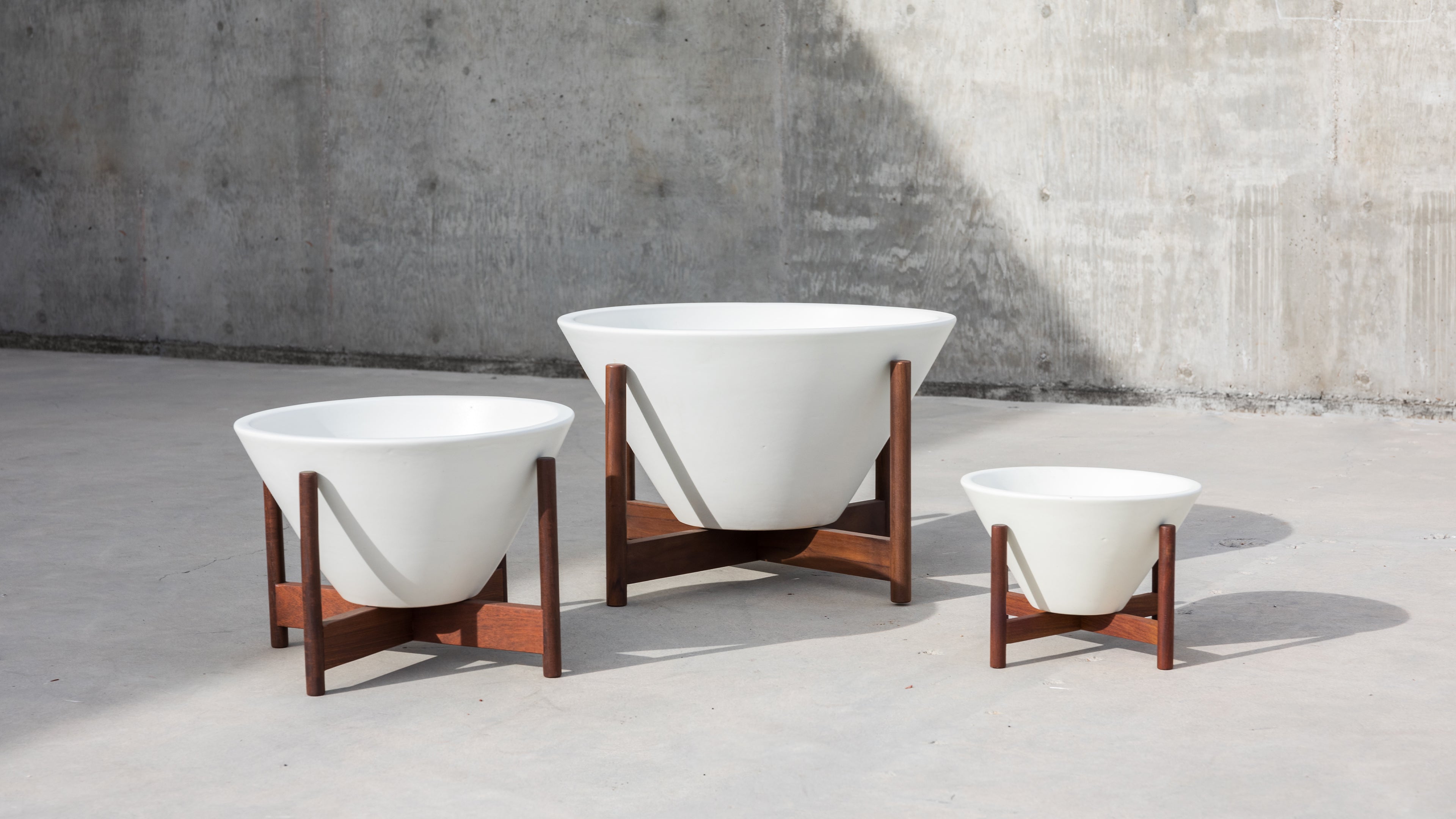 Case Study® Ceramics® Medium Apex – Modernica Inc