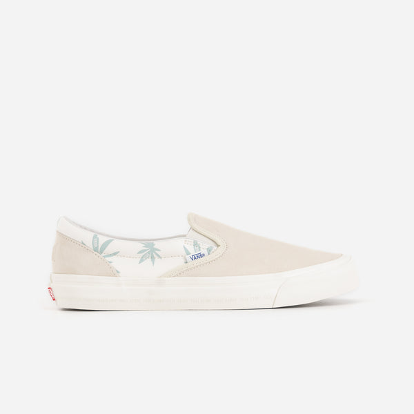 vans slip on modernica