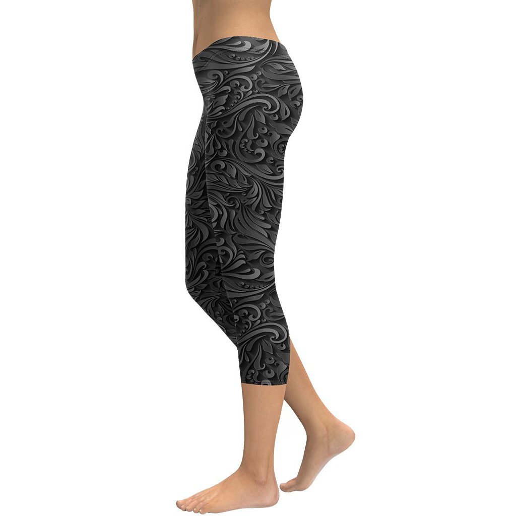 Trendy Snakes and Flowers Print Leggings