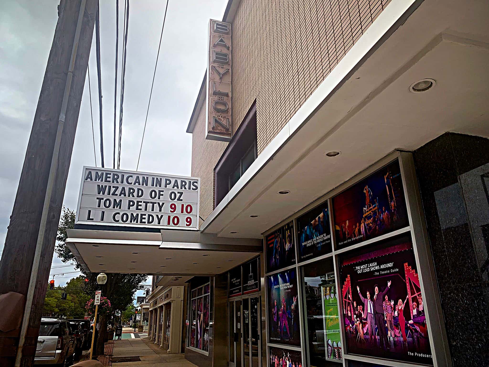 Andrew Warren's setup for An American In Paris at The Argyle Theater in Babylon, New York.