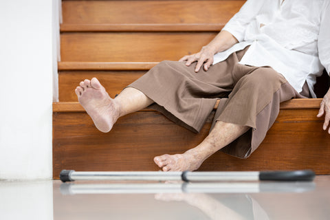 Seniors slips and falls from no safety rails