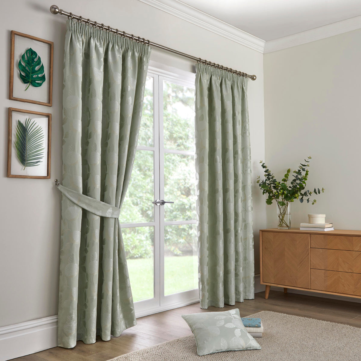 Pair Of Curtain Tiebacks Bramford by Curtina in Green – Stylish Home
