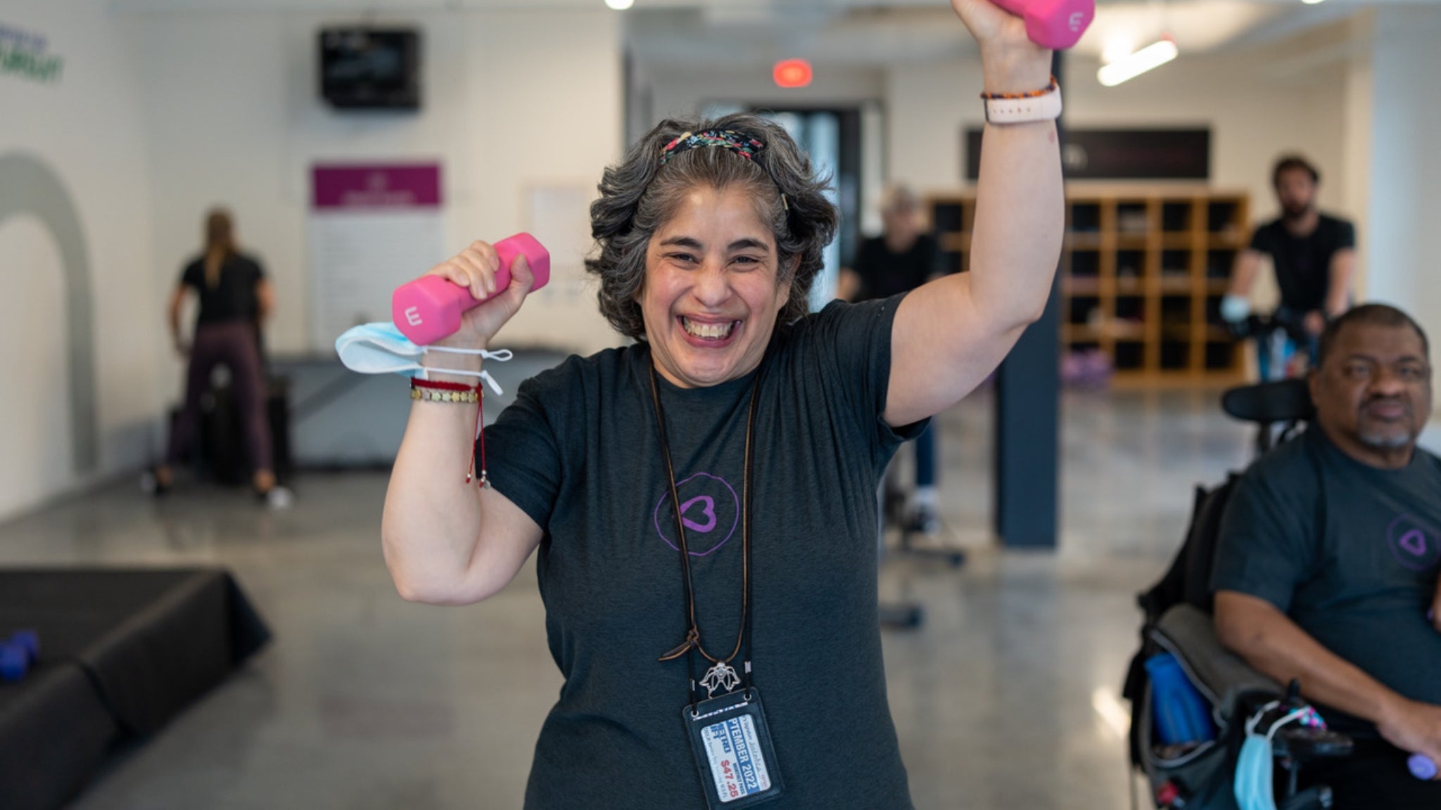 Female Fitness Instructor Wearing Vuori Black Jogger Sweatpants