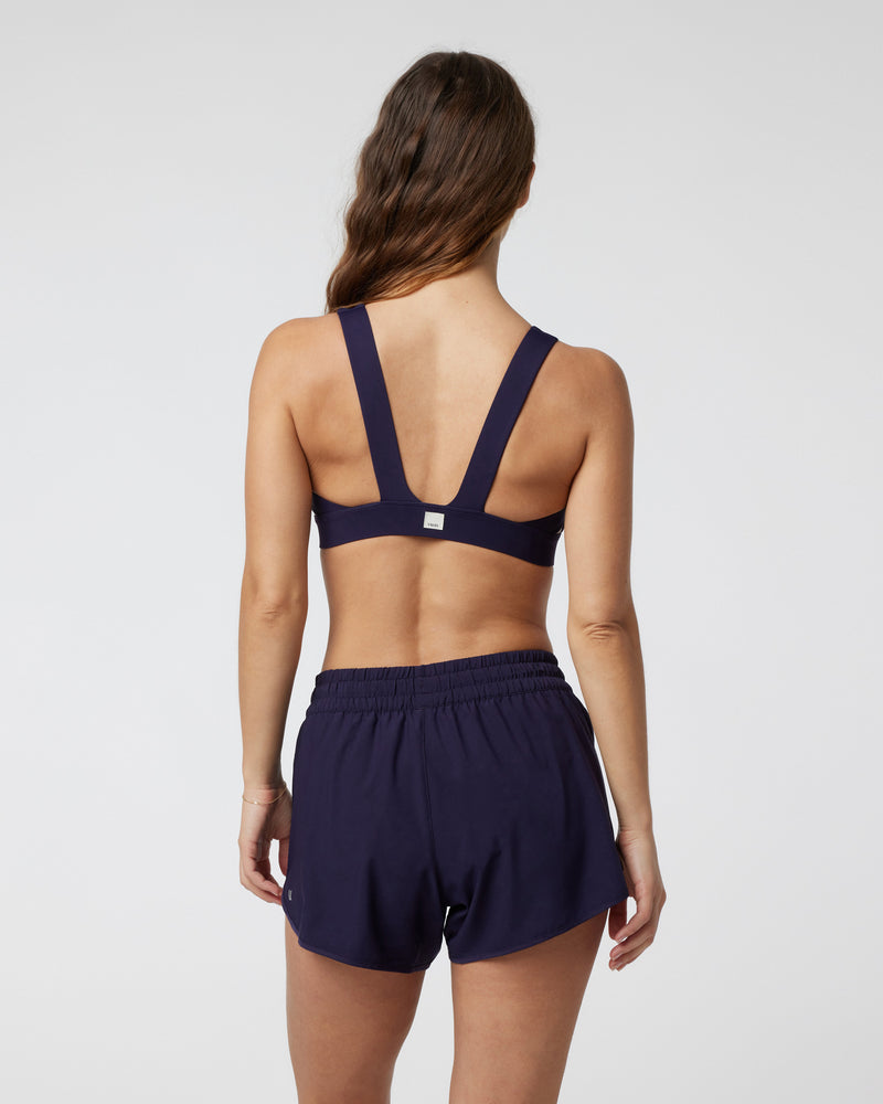 https://cdn.shopify.com/s/files/1/0022/4008/6074/files/VW1036ATL_SP24_W_ECOMM_sportsbras_BACK_5_800x_crop_center.jpg.webp?v=1706896429