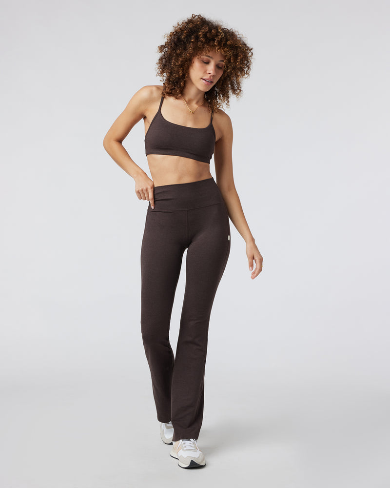 Vuori Evolve Square Neck Bra – The Shop at Equinox