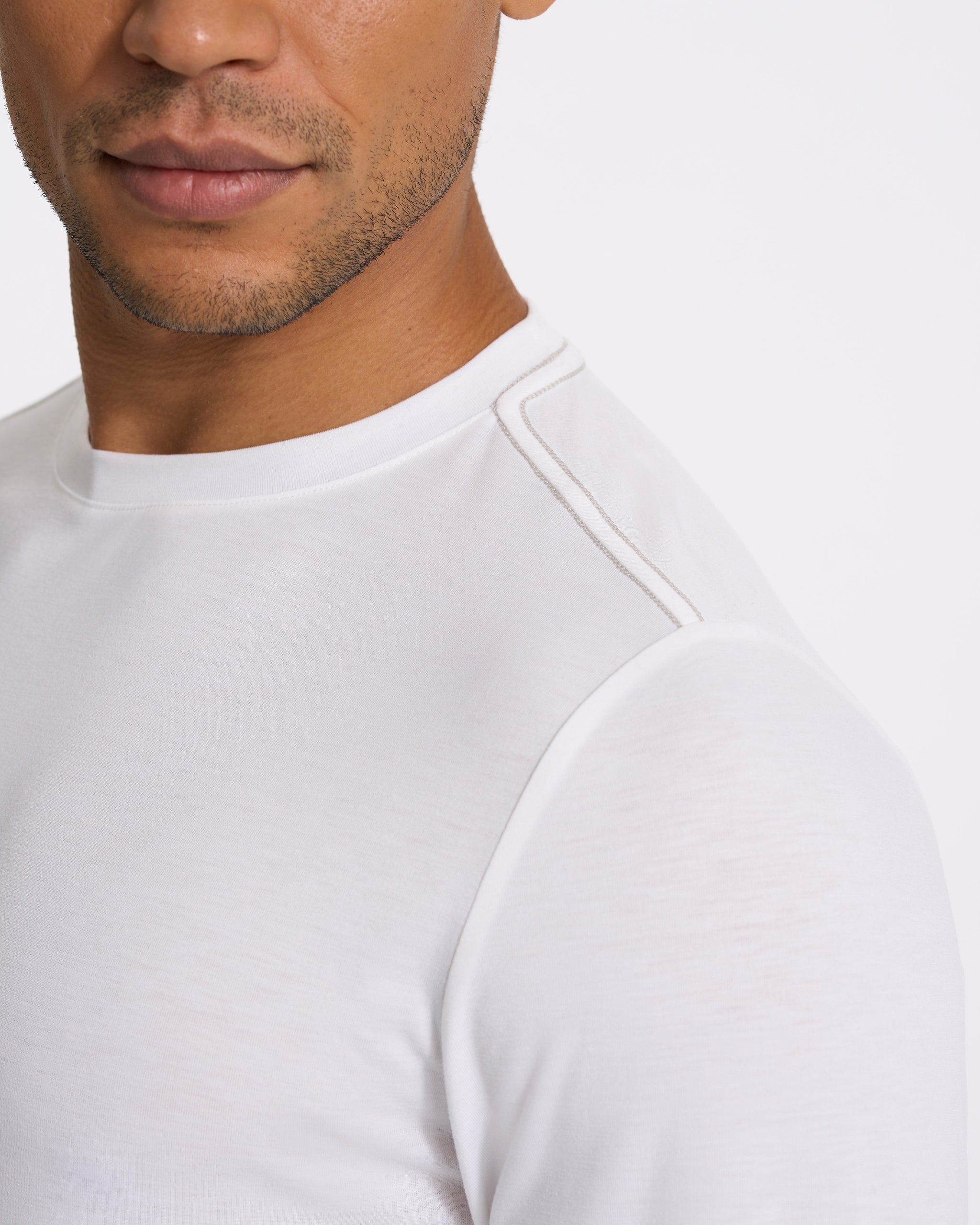 Long-Sleeve Current Tech Tee | White Tech Shirt | Vuori