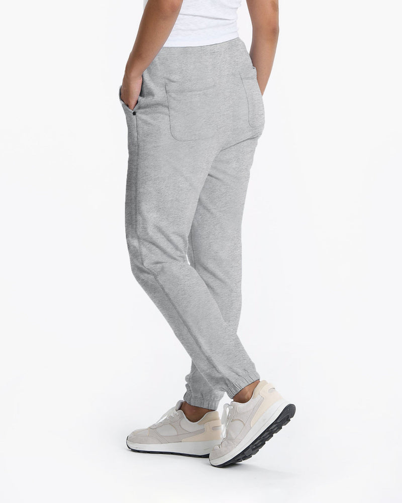 Feathers Women's Plus Size Fleece Jogger Pants 