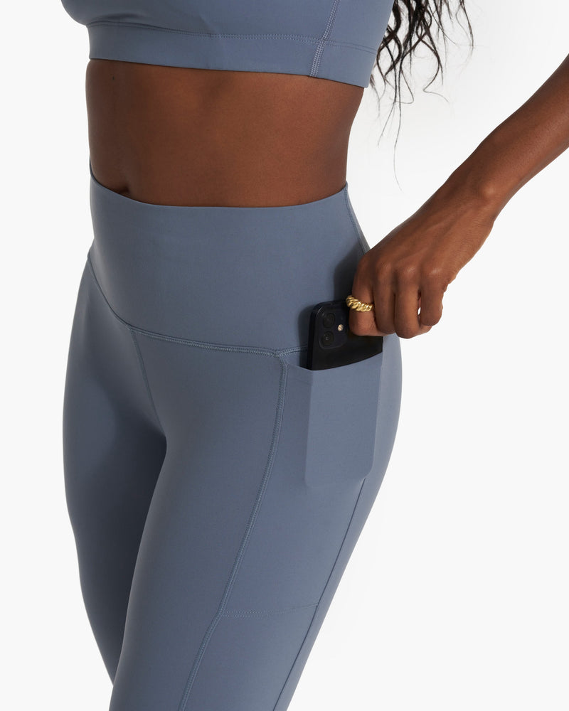 7/8 High Waist Crossover V-Cut Pocket Yoga Leggings - Black Marble Dye –  Berry Jane™