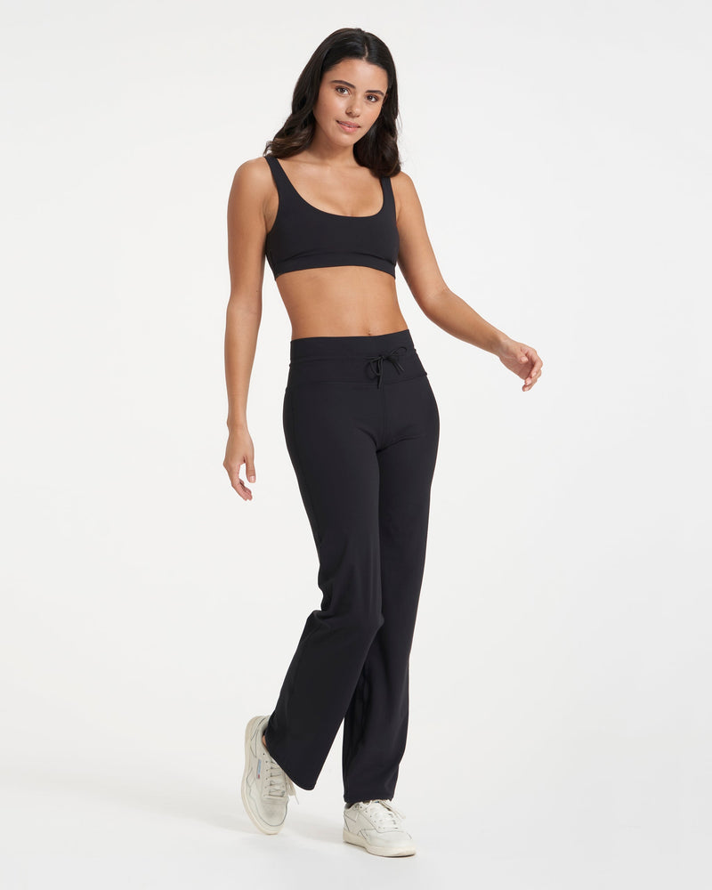 vuori Training pants DAILY in black