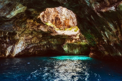 underwater-cave