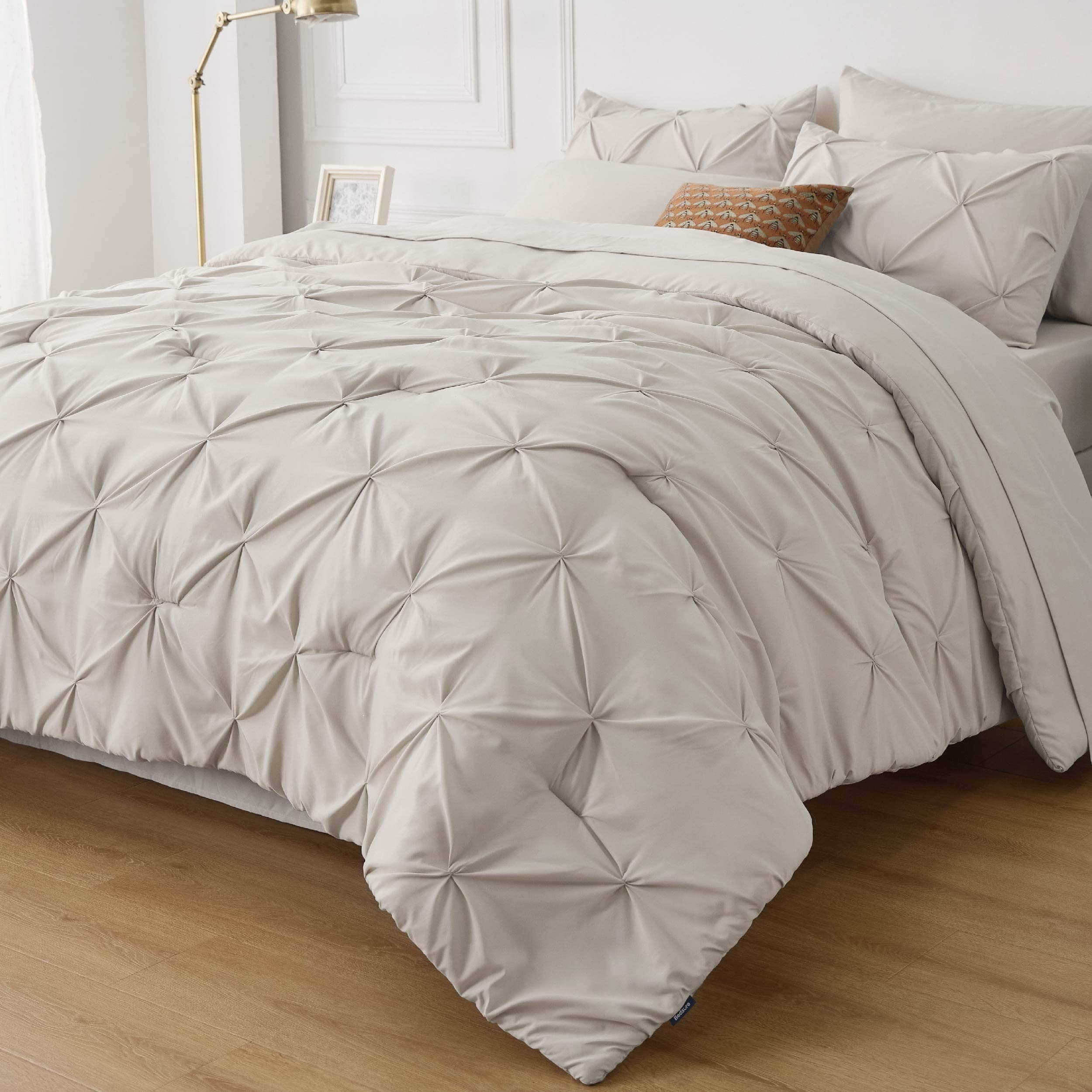 Bedsure Queen Comforter Set - Sage Green Comforter, Cute Floral Bedding  Comforter Sets, 3 Pieces, 1 Soft Reversible Botanical Flowers Comforter and  2