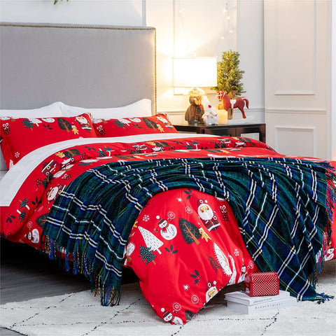 Bedsure Hunter Green Christmas Plaid Blanket on Christmas duvet cover on bed