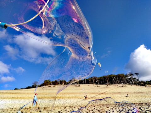 Dr Zigs Eco Giant Bubbles and the Dune du Pilat, in the Gironde, France.  Before the fire. 
