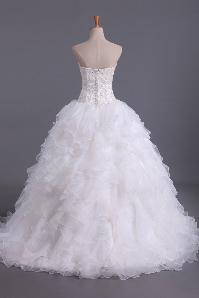2021 Hot Wedding Dresses Sweetheart With Beads & Applique A Line Organza