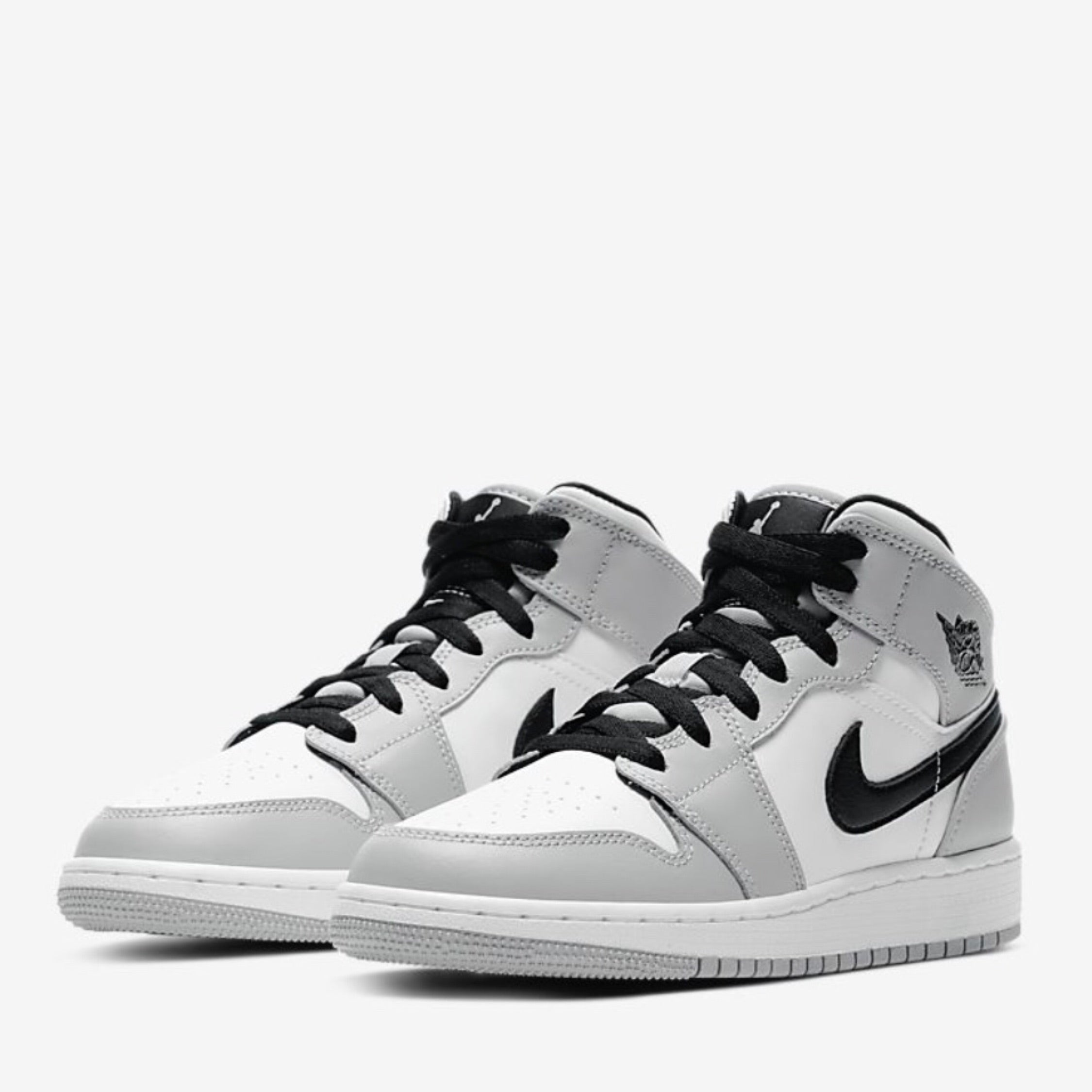 Nike Air Jordan 1 Mid 'Light Smoke Grey 