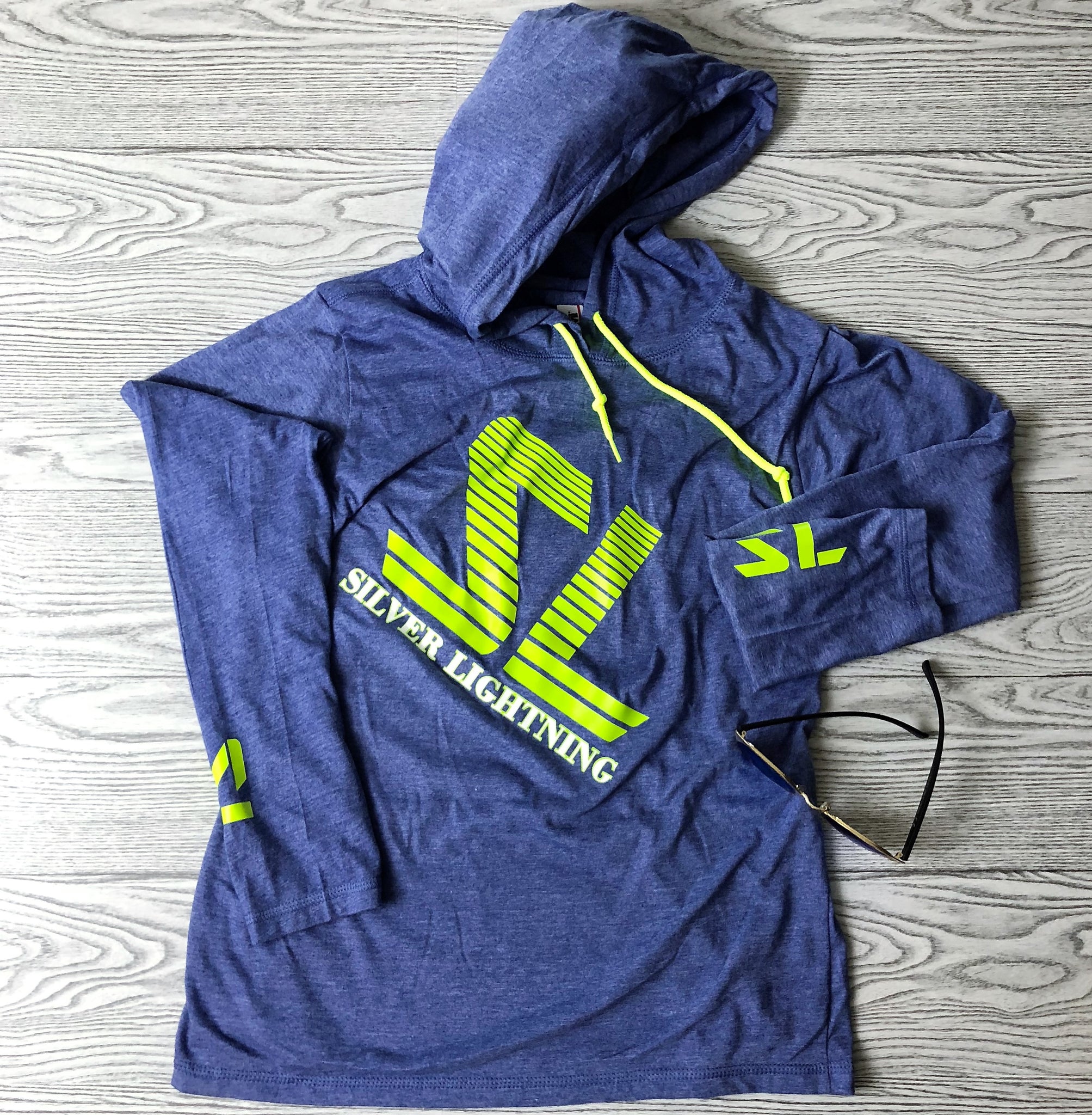 lightweight long sleeve hooded t shirt