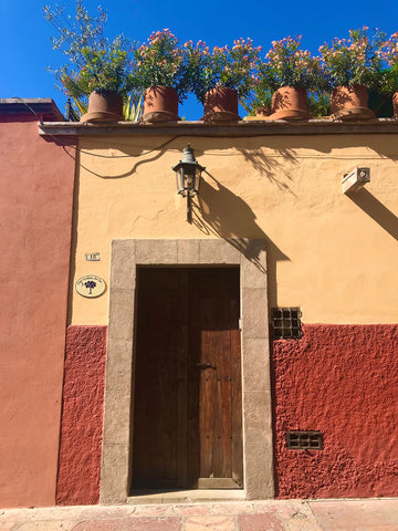 casa carolina_hacienda_architecture_facade_color_san miguel_mexico