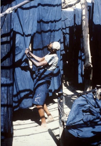 drying_indigo_cloth_hand-dyed_blue